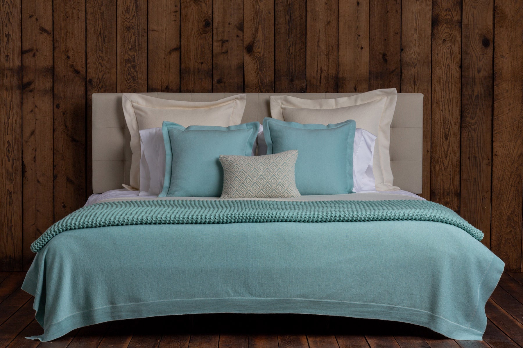 Summer Refresh: Essentials for a Cozy & Stylish Home