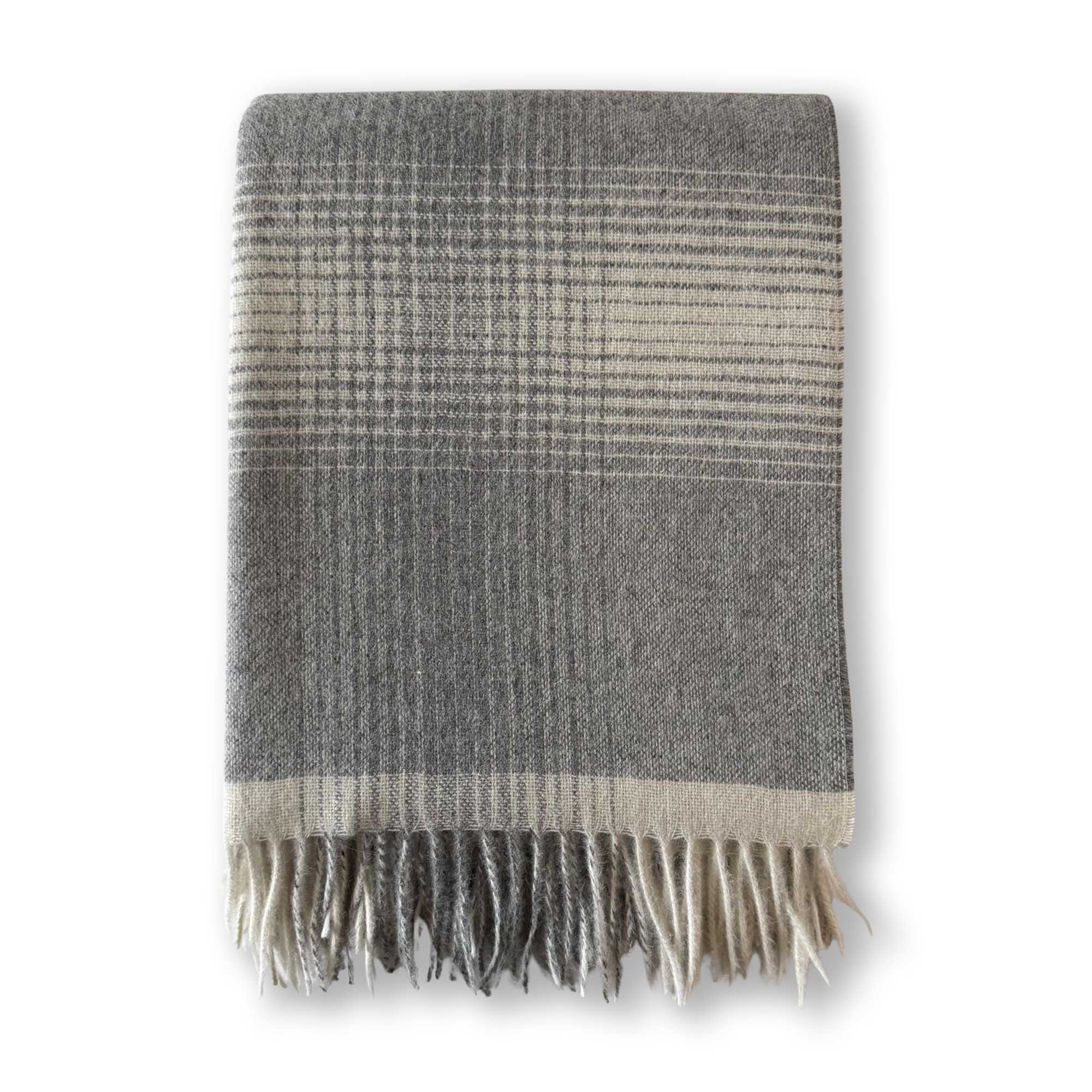 Eagle Point Wrap