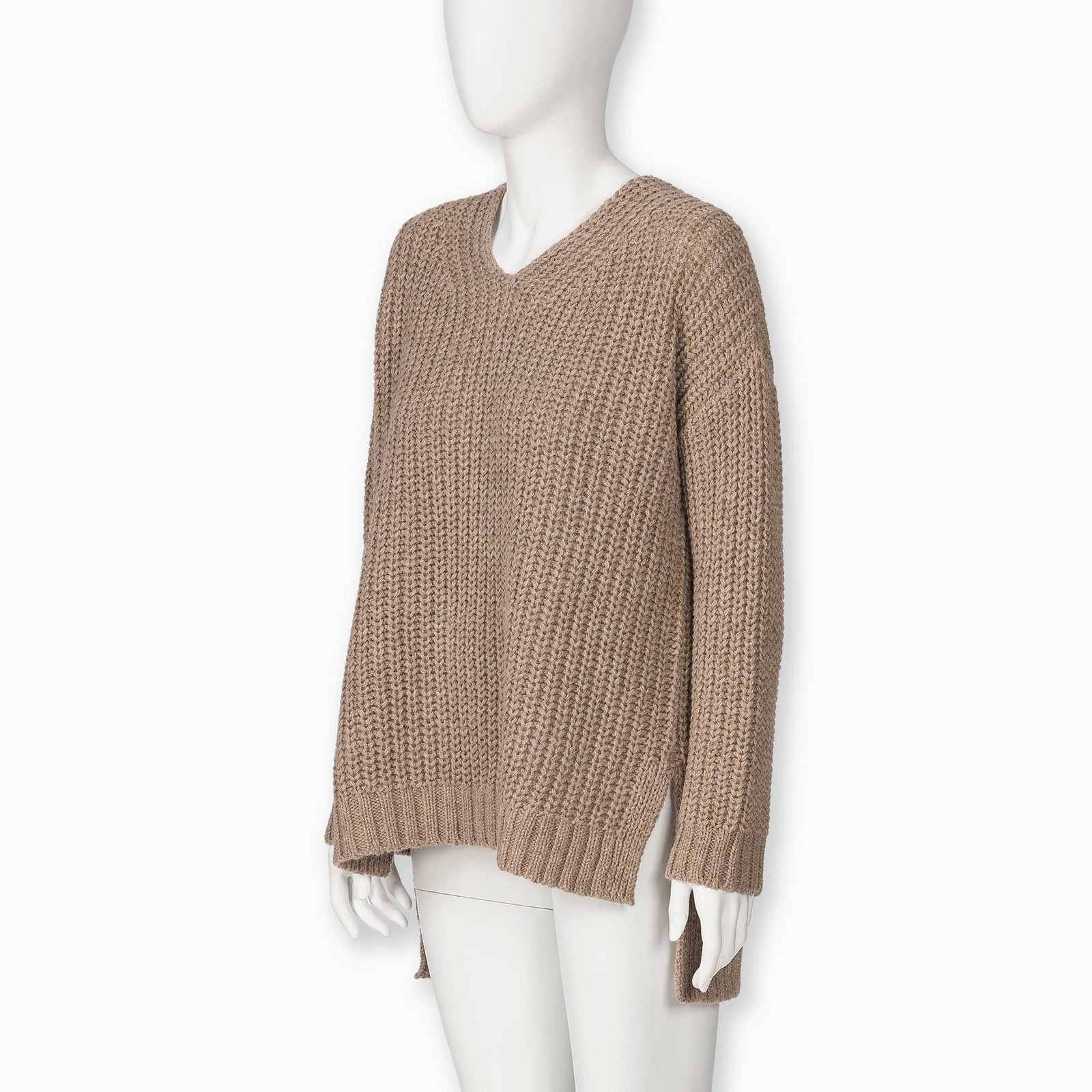 Make + model llama alpaca offers sweater oversized M NWT