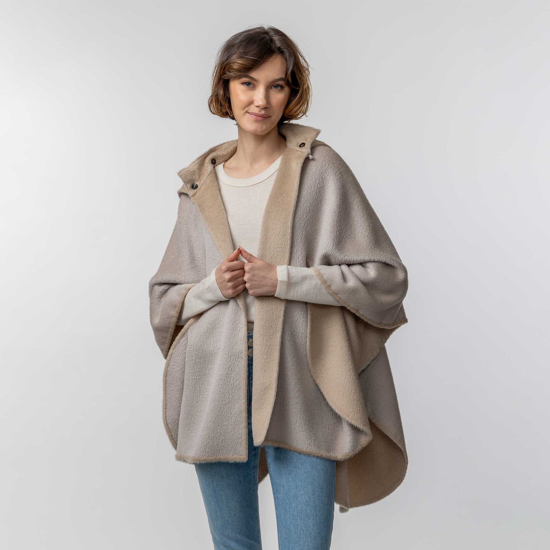 Mao Suri Cape