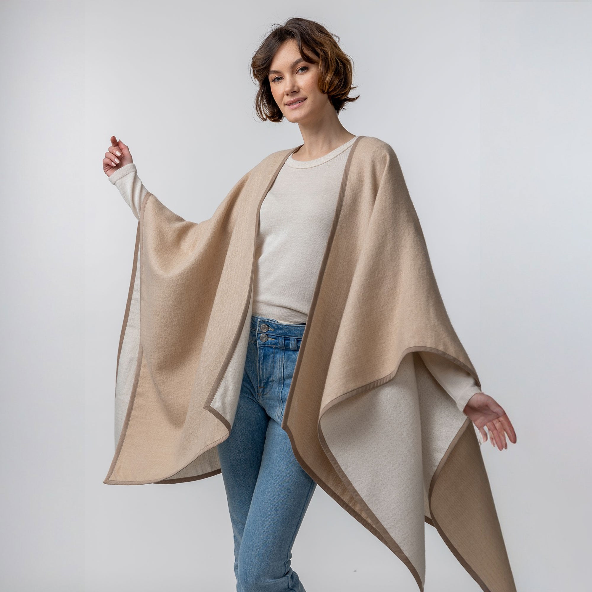 alpaca fashion - alicia adams alpaca reversible vienna cape - alpaca wool Ivory Beige