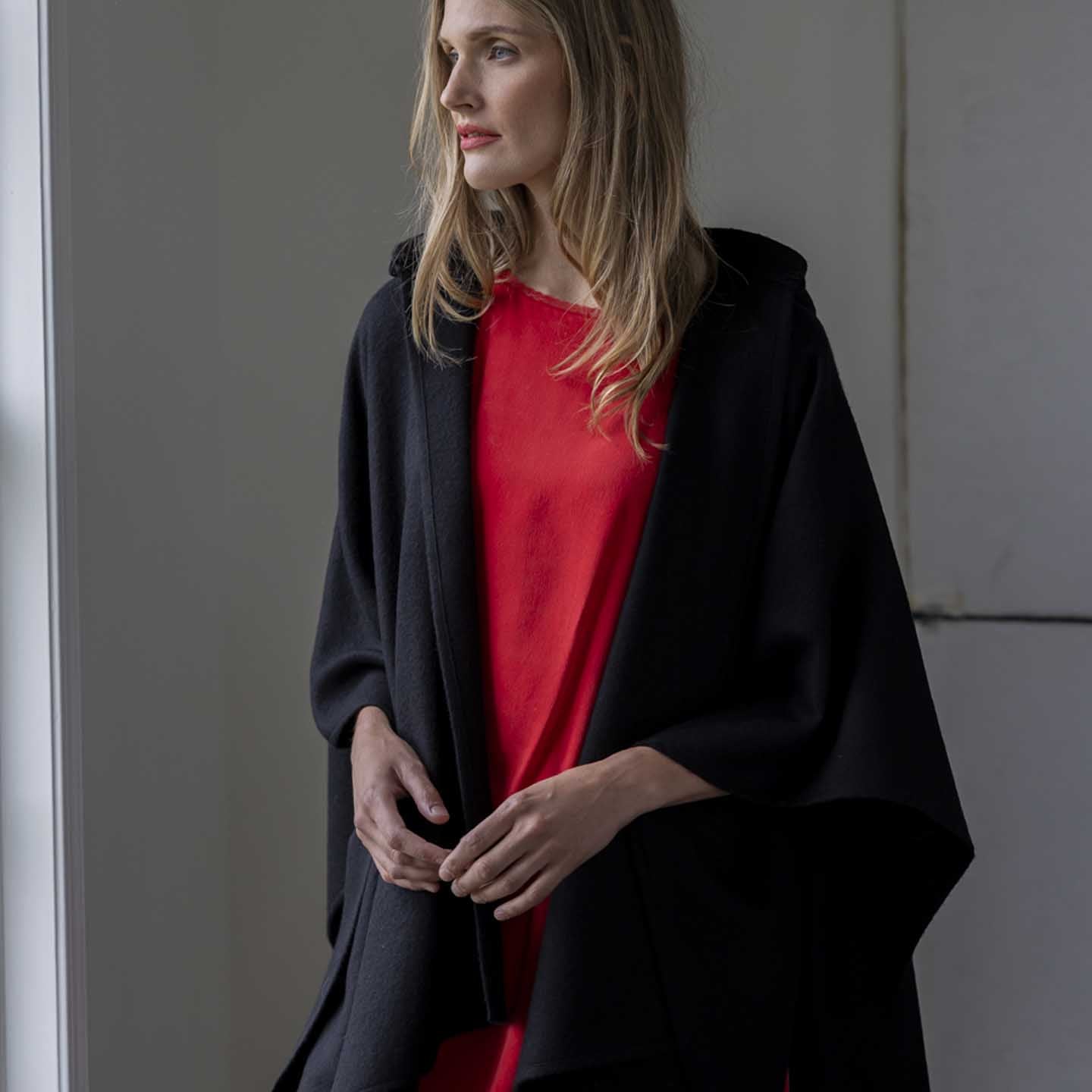 Buy Mao Cape | Luxury Alpaca Cape | Alicia Adams Alpaca