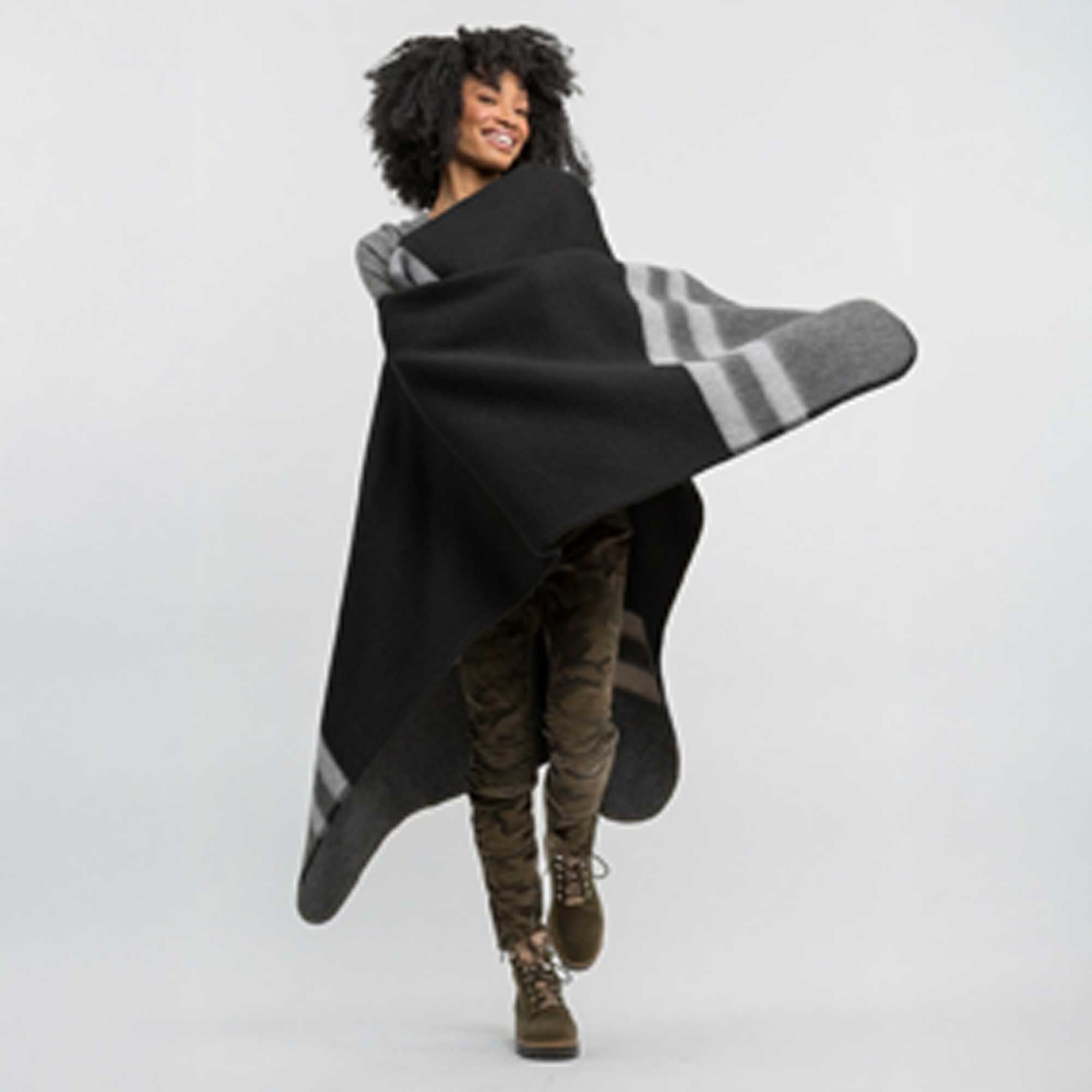 Buy Aspen Cape | Luxury Alpaca Cape | Alicia Adams Alpaca