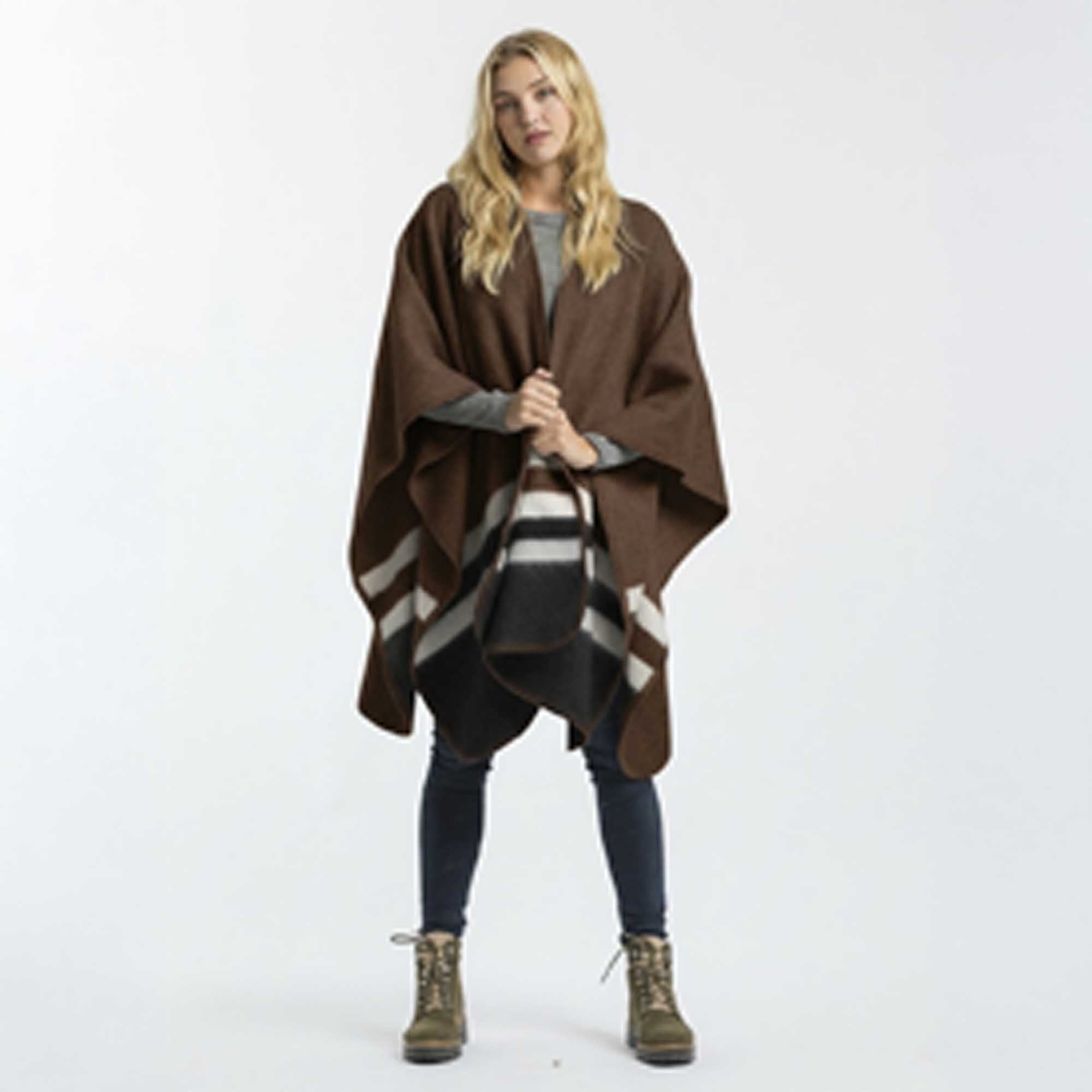 Buy Aspen Cape | Luxury Alpaca Cape | Alicia Adams Alpaca