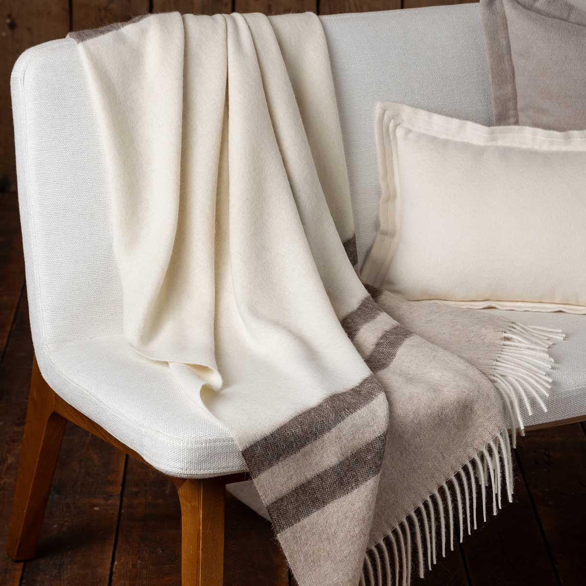 Glamper Throw