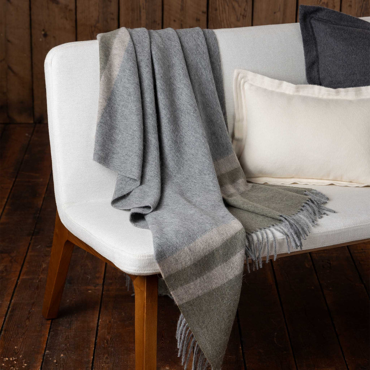 Glamper Throw