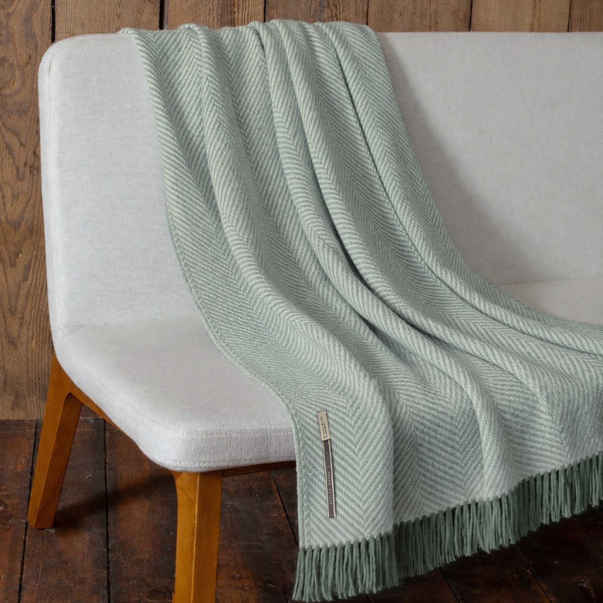 Chevron Throw