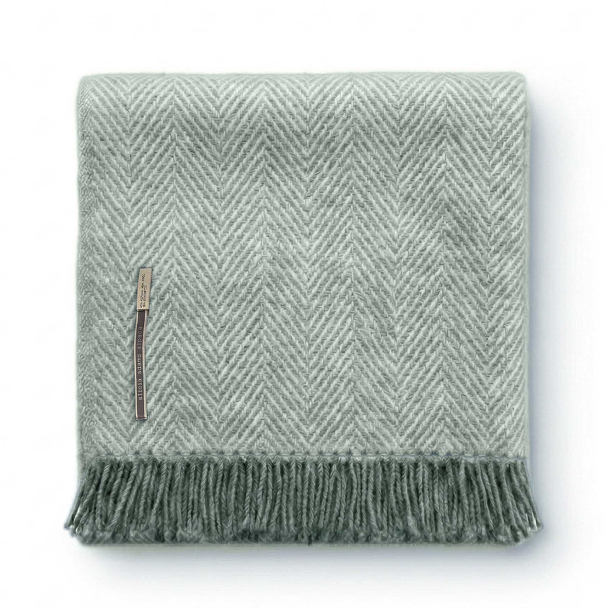 Chevron Throw