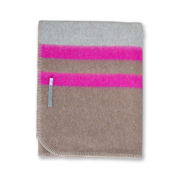 Buy Aspen Cape | Luxury Alpaca Cape | Alicia Adams Alpaca